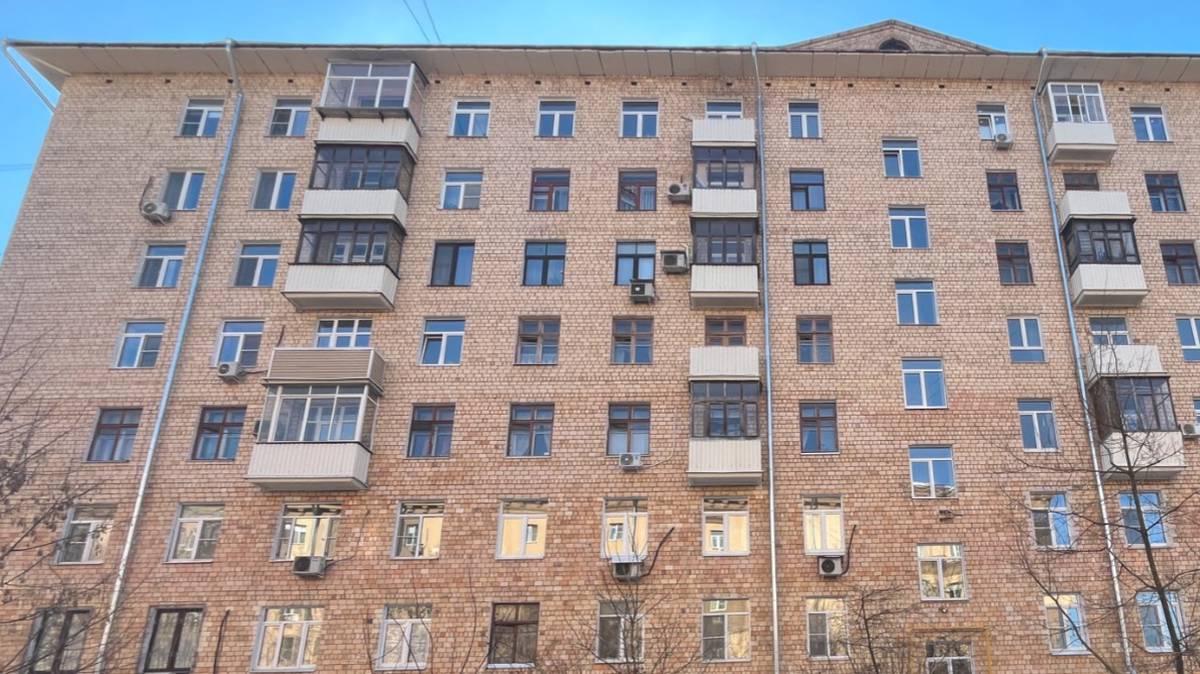 Специалисты провели капремонт дома 1961 года на улице Костякова