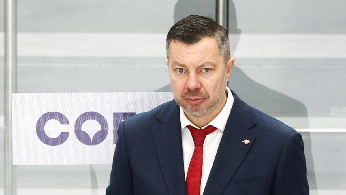 Тренер Илья Воробьев возглавит хоккейный ЦСКА вместо Федорова