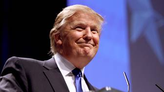 «Что, черт возьми, случилось?»: Трамп высказался о выступлении Макрона в очках