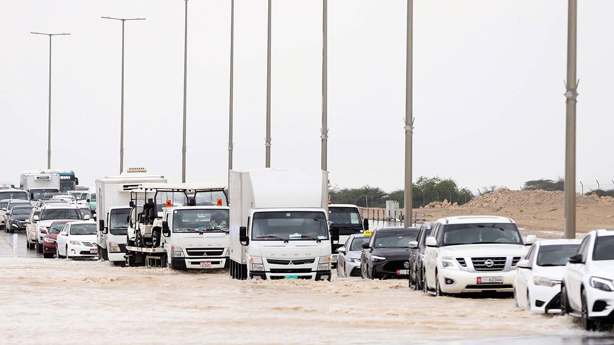 В Дубае потоп, в Арктике жара: климатолог назвал причину непогоды в Эмиратах