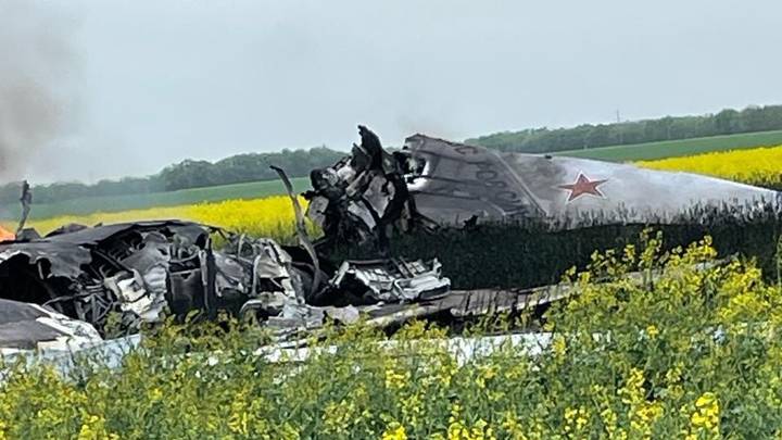 МО РФ: Бомбардировщик Ту-22М3 разбился в Ставрополье после выполнения боевой задачи