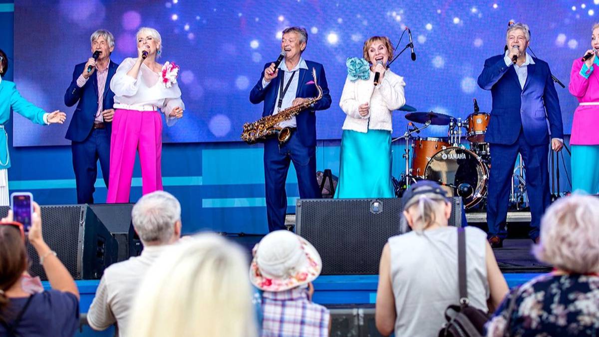 Проект «Московское долголетие» открыл свыше 600 групп по вокалу в столице