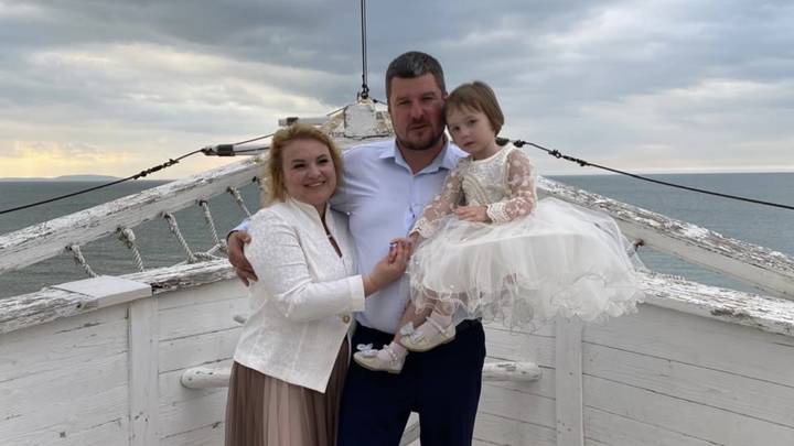 Николай Никитин с семьей