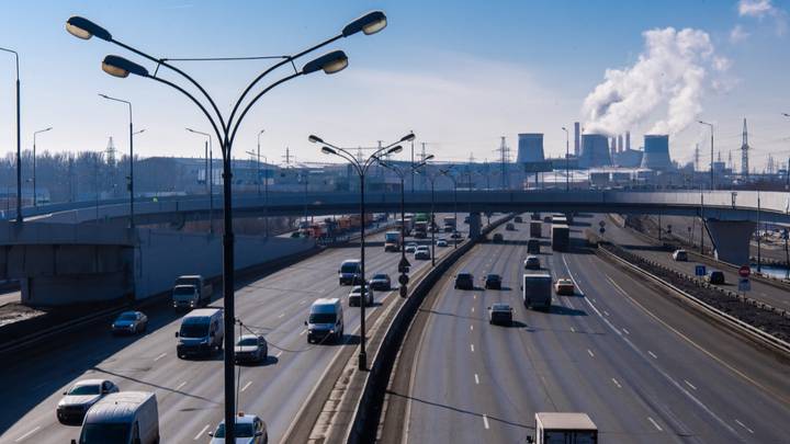 Реконструкция и строительство новых развязок на Московской кольцевой автодороге облегчит езду водителям