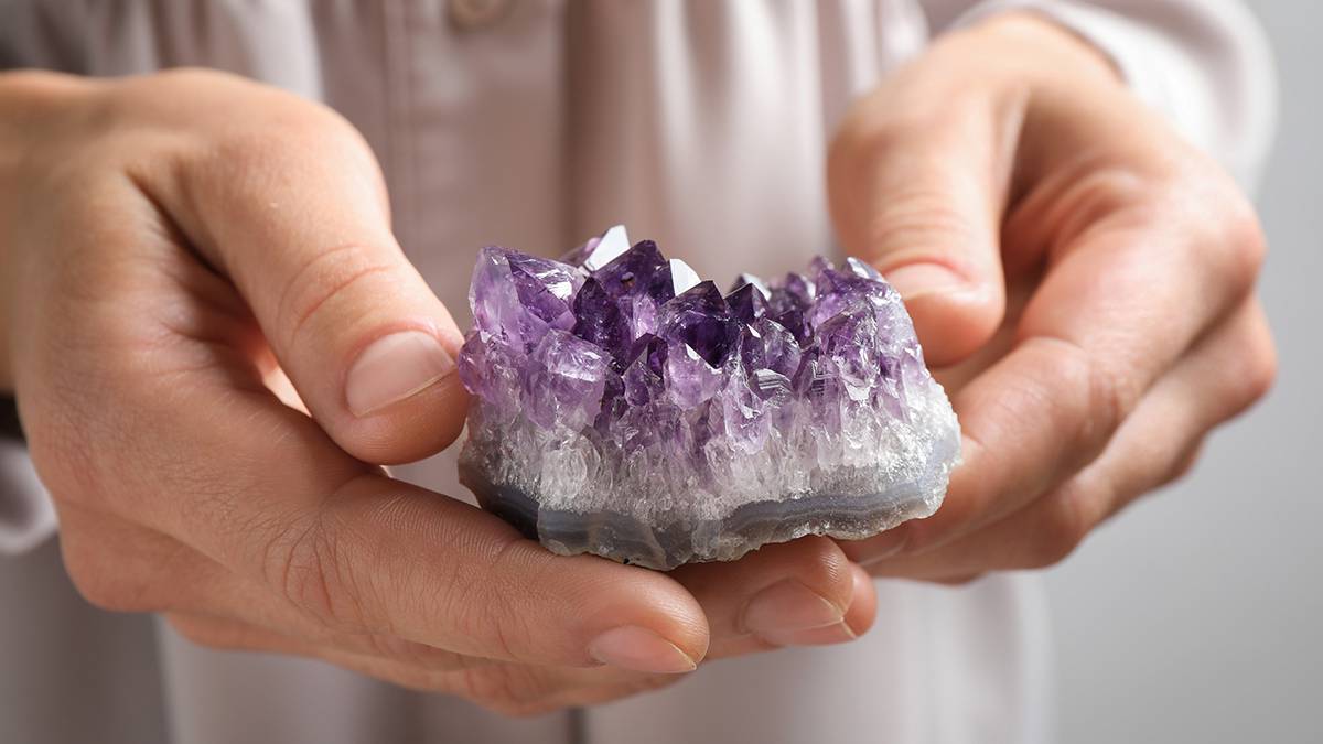 Метод терапии: какие бывают исцеляющие кристаллы и как их использовать