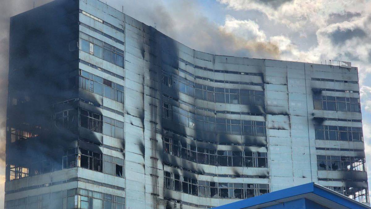 Один из пострадавших при пожаре во Фрязине находится в реанимации