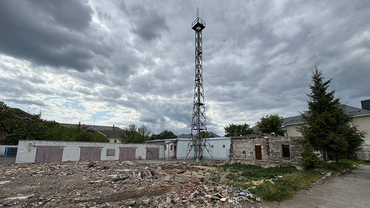 Семь километров от границы: Шебекино обстреливают ежедневно, но местные уже не покидают дома