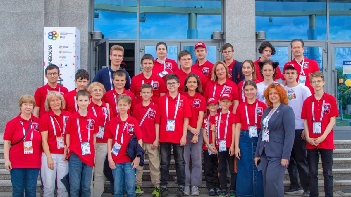 Собянин: Москвичи стали победителями Российской роботехнической олимпиады