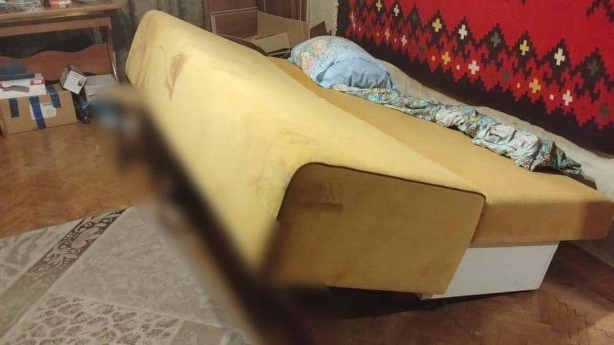 Тело женщины с порезами на шее нашли в квартире на востоке Москвы