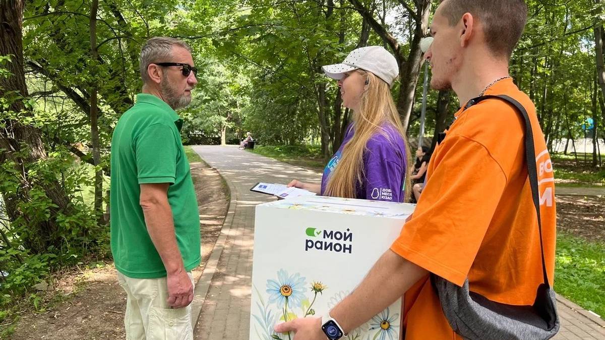 Волонтер Екатерина Раззакова приняла участие в акции «Добрая почта»