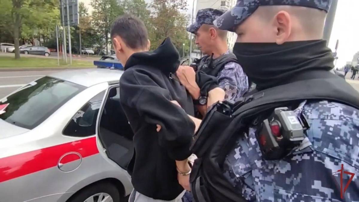 Росгвардия раскрыла подробности нападения на девушку возле ТЦ в районе Коньково