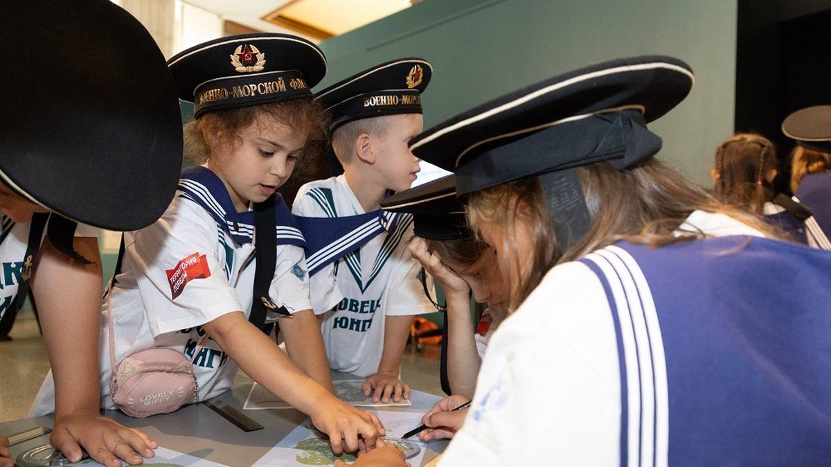 В преддверии Дня ВМФ в Музее Победы прошли «морские» занятия для детей
