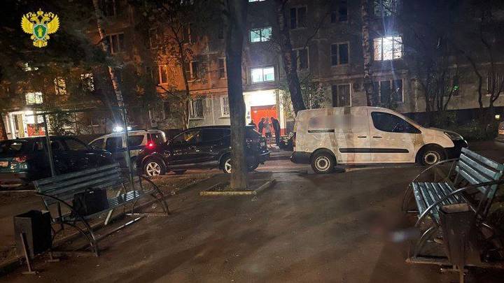 Мужчина зарезал знакомого возле подъезда в Бирюлеве Восточном