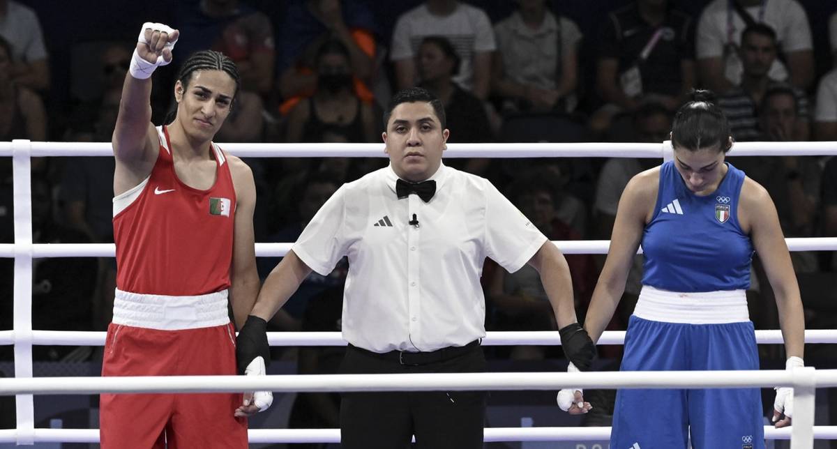 «Дикость»: боксер отреагировал на бой Карини и провалившей гендерный тест алжирки