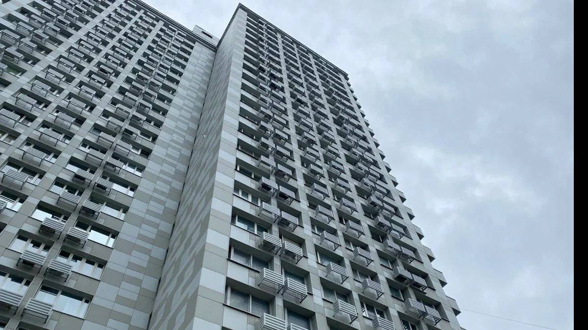 В 24-этажном доме на Новом Арбате подходит к концу обновление лифтов