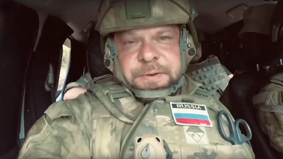 «Сам идет»: в Сети появилось видео с идущим по дороге Поддубным после ранения