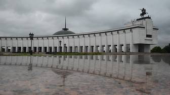 Музею Победы передали в дар раритет летчика Гастелло