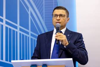 Загрутдинов: Монтаж эскалаторов начался в зоне атриума в ЖК «Академ Палас»