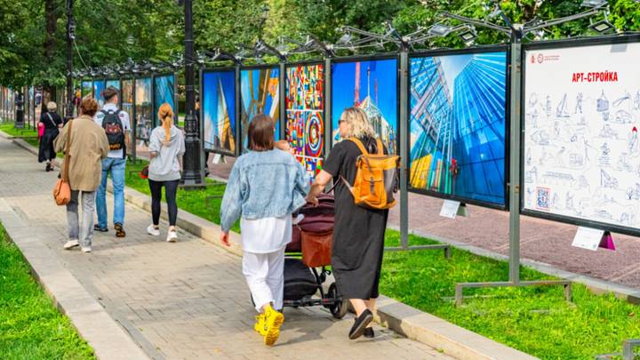 Фотовыставка «Арт-стройка» продлится до 31 августа