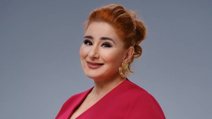 Жасырын камерадағы қыздардың зәр шығару порносы