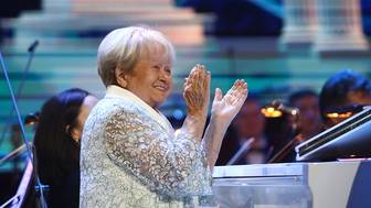 Владимир Путин поздравил Александру Пахмутову с 96-летием