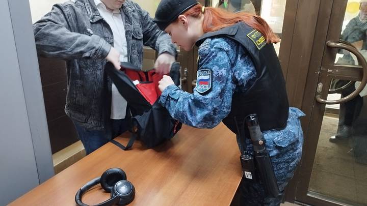 «Главной ценностью являются люди»: как судебные приставы помогают москвичам