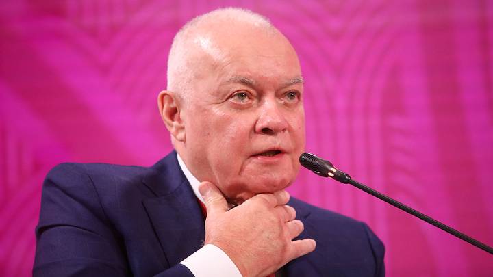 Как живут арестованные в Азербайджане россияне: за что их посадили, чем они занимаются, как к ним относятся