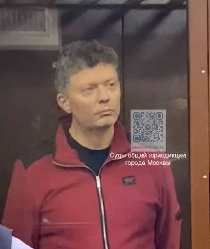 Валерий Николов