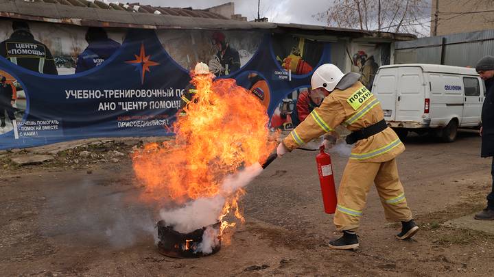 Тренировка московских финалистов всероссийских соревнований среди школьных спасательных отрядов / Фото: Анатолий Цымбалюк / Вечерняя Москва