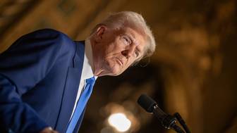 Трамп заявил, что хочет немедленно начать переговоры по приобретению Гренландии