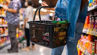 Минимальная продуктовая корзина в России подорожала на 2,6 процента