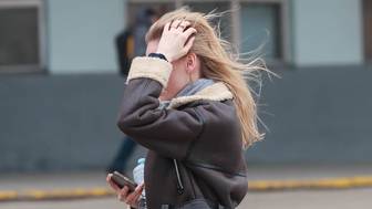 «Желтый» уровень опасности из-за ветра объявили в Москве