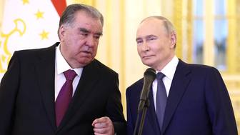 Путин по телефону поздравил президента Таджикистана Рахмона с днем рождения