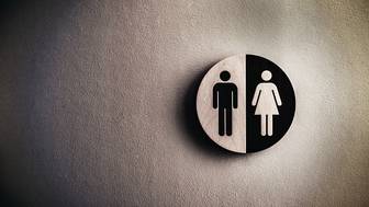 СМИ: Москвичи не могут попасть в ряд уличных туалетов из-за блокировок интернета