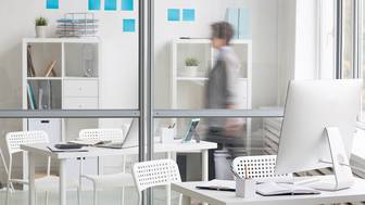 В каком случае работодатель может урезать зарплату и как восстановить справедливость