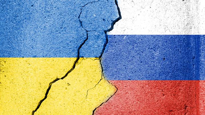 Зеленский остается пешкой