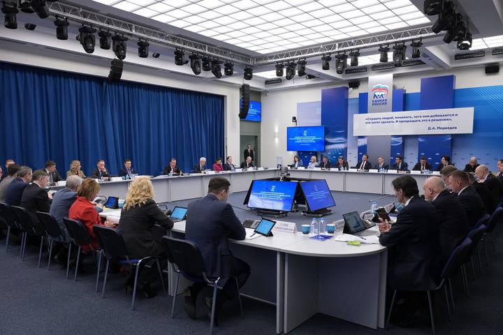«Единая Россия» назвала приоритетные задачи по поддержке защитников Родины