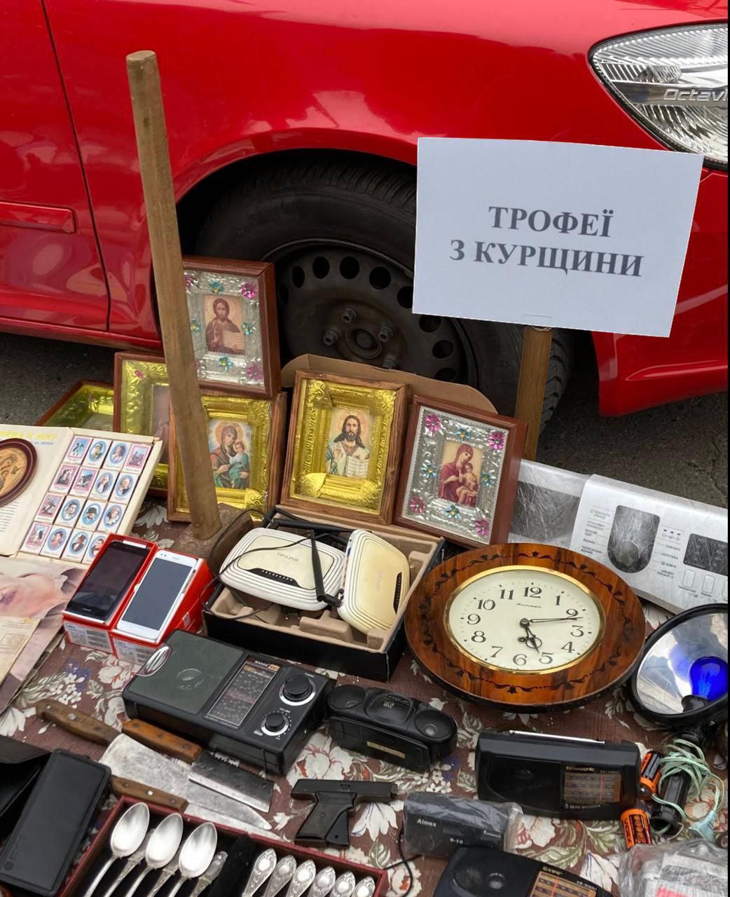 Опубликовано фото с киевского рынка, где продают награбленное из Курской области