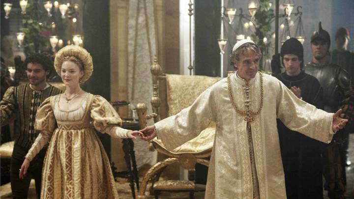 Фильмы и сериалы про папу римского и Ватикан