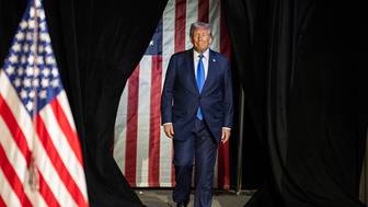 Трамп объяснил хрипоту в голосе тем, что он кричал на «глупых людей»