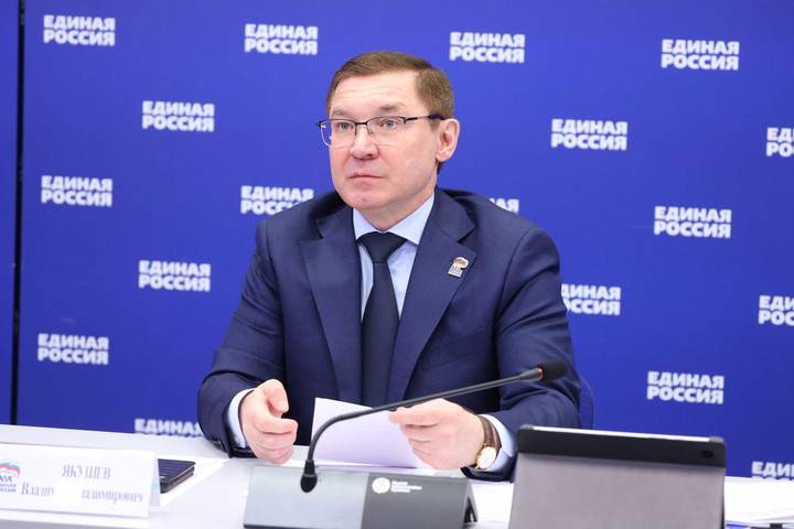 Общественные штабы «Единой России» проконтролируют реализацию президентской программы капремонта школ в регионах