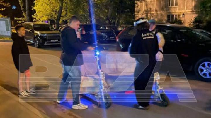 Электродиванокат заметили на улицах Москвы