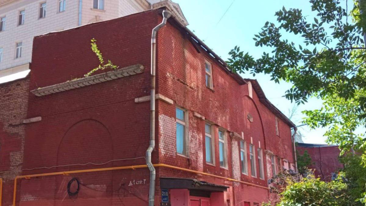 На торгах доступно крупное нежилое помещение в Красносельском районе