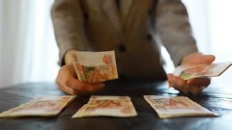 В Госдуме предложили повысить МРОТ до 60 тысяч рублей