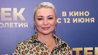 «Моя главная победа»: Катя Лель опубликовала фото с дочерью в день ее 17-летия