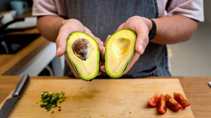 Как выбрать и правильно хранить спелое авокадо