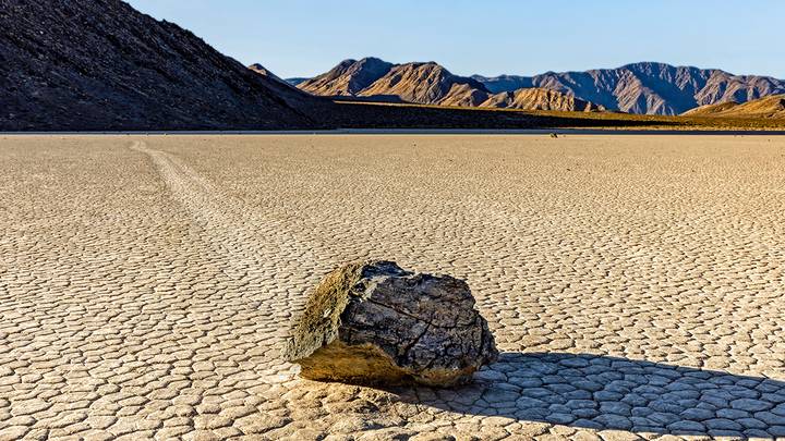 Топ-10 самых опасных мест на планете, которые привлекают туристов