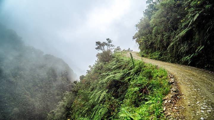 Топ-10 самых опасных мест на планете, которые привлекают туристов