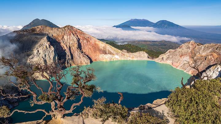 Топ-10 самых опасных мест на планете, которые привлекают туристов