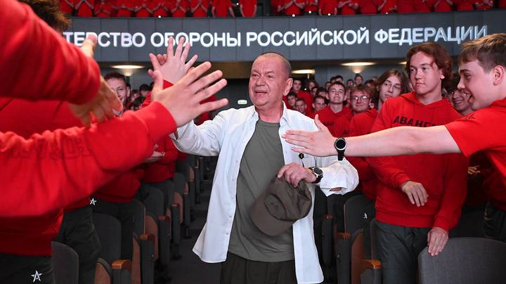 Главный редактор газеты «Вечерняя Москва» Александр Куприянов посетил центр «Патриот» / Фото: Мария Хапцова / Вечерняя Москва